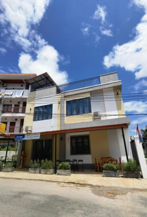ChanthaSouk Vang Vieng Entire Villa